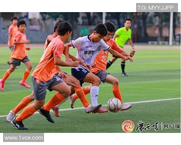 足球小将讲解如何提升青少年球技与团队合作精神的实用技巧与训练方法